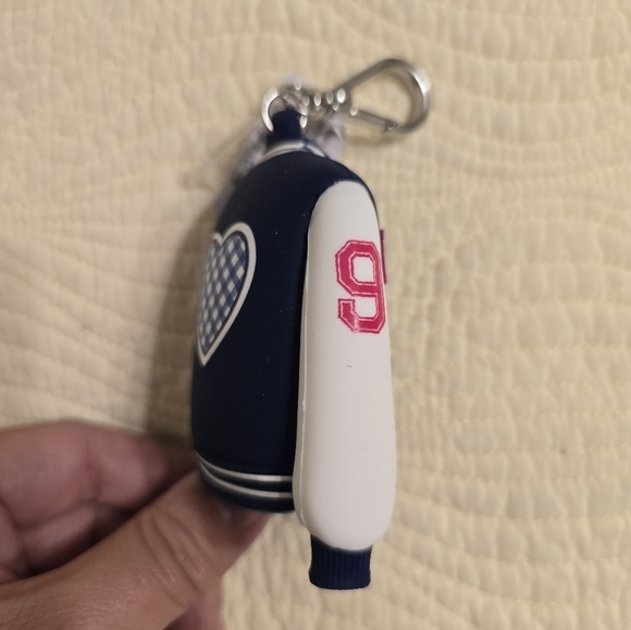 NWT Bath & Body Works Varsity Jacket Pocketbac Hand Sanitizer Holder - Picture 3 of 5